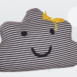 Coussins Happy Closet Achete Et Vends Sur Le 1er Site Marocain Dedie Aux Objets D Occasions Pour Bebe Enfant Et Maman Au Maroc