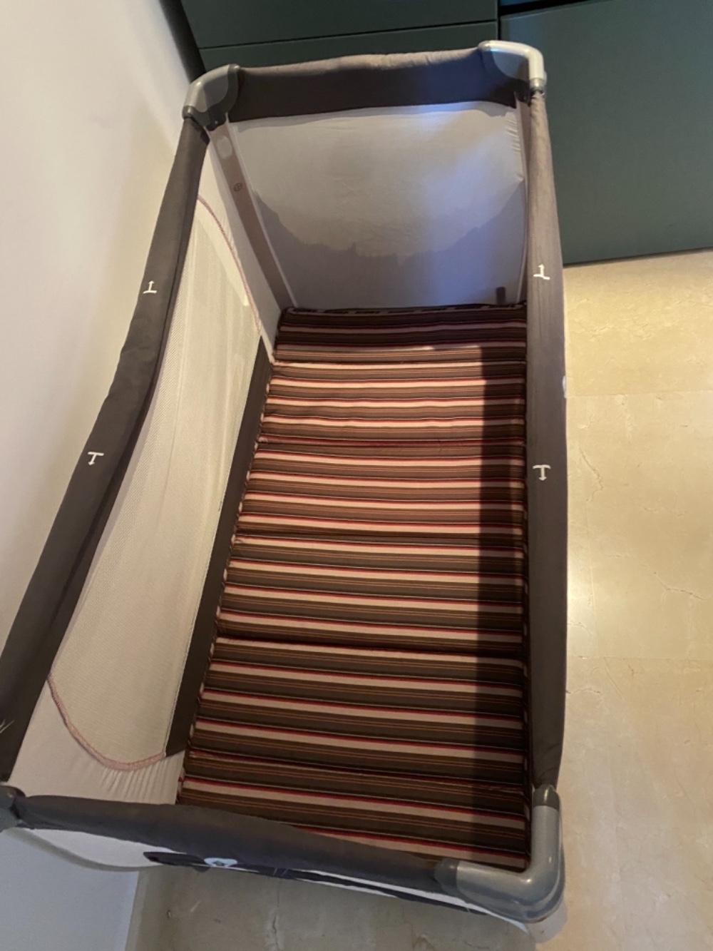 Lit Parapluie Son Plan A Langer Sac De Transport Happy Closet Achete Et Vends Sur Le 1er Site Marocain Dedie Aux Objets D Occasions Pour Bebe Enfant Et Maman Au Maroc