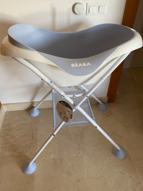 Baignoire Bebe Beaba Camele O Bleu Support Happy Closet Achete Et Vends Sur Le 1er Site Marocain Dedie Aux Objets D Occasions Pour Bebe Enfant Et Maman Au Maroc